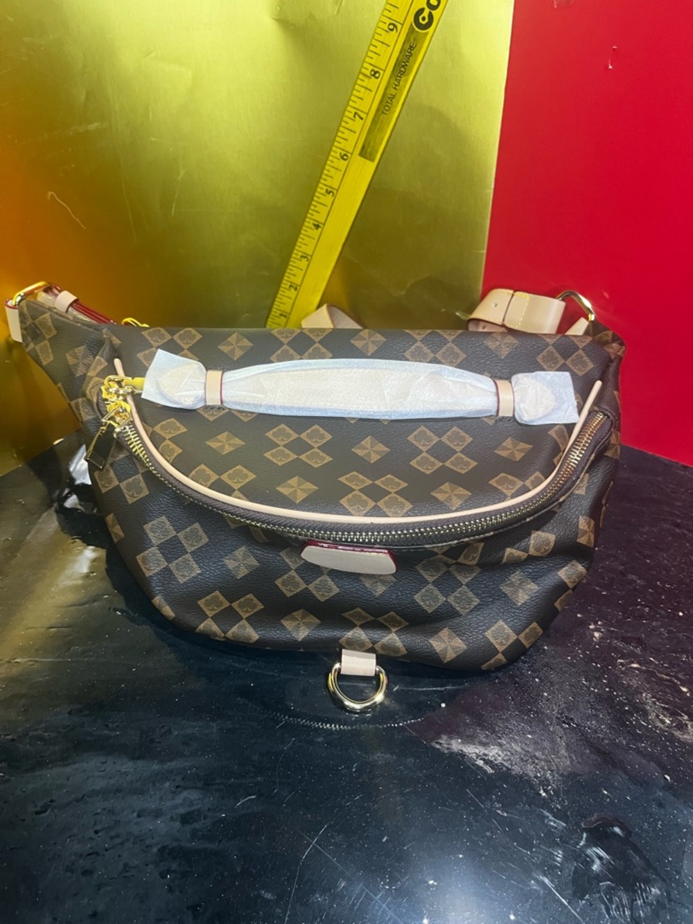 No brand large fanny pack brand new